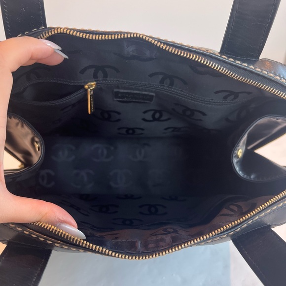 Chanel Black Leather Cream Wild Stitch Handbag - Picture 9 of 17